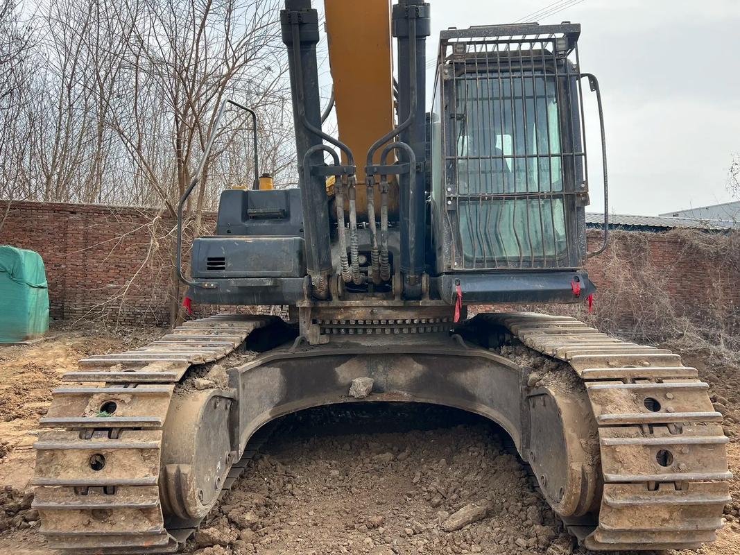 二手徐工490挖掘機帶195破碎錘及鑄造件轉讓，機會難得！